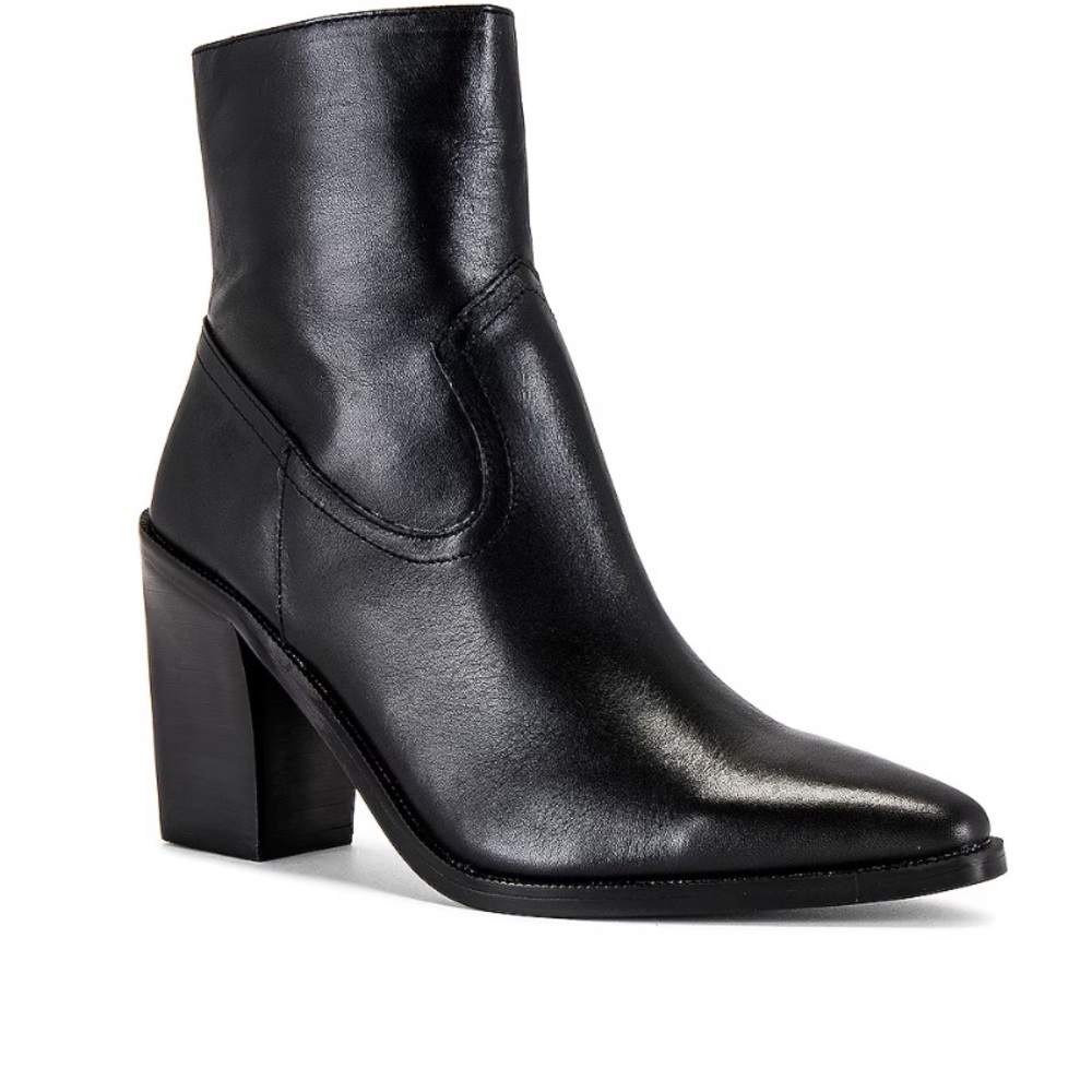 Steve Madden boots